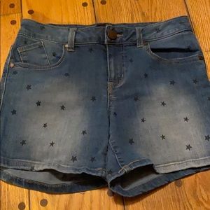 Jean shorts with stars